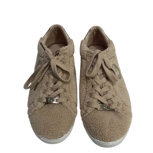 GBG Los Angeles Meeko Women 11 Beige Faux Fur Lace-Up Sneaker Preppy Streetwear - Picture 2 of 11